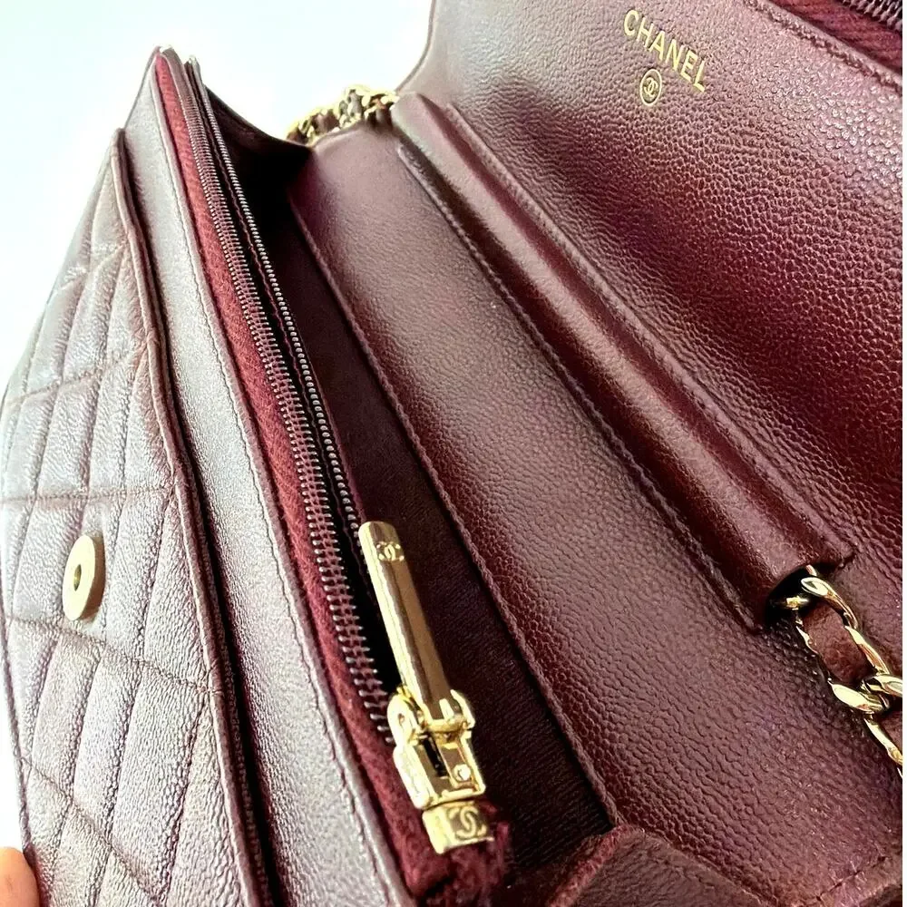 Chanel Burgundy Caviar Seasonal Wallet On Chain